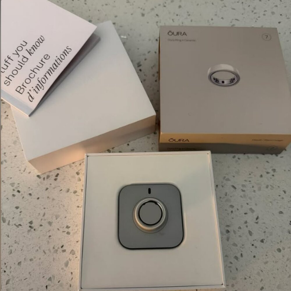 Oura Ring Gen 4 – Size 7 (Ceramic Cloud)